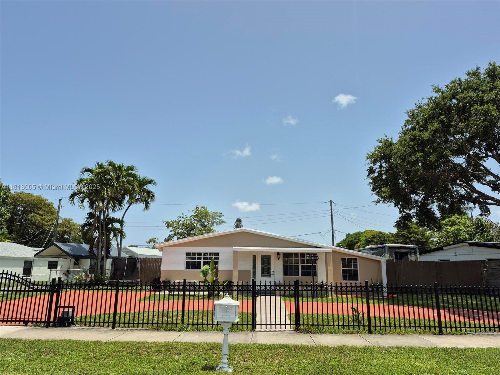 5930 N Farragut Dr