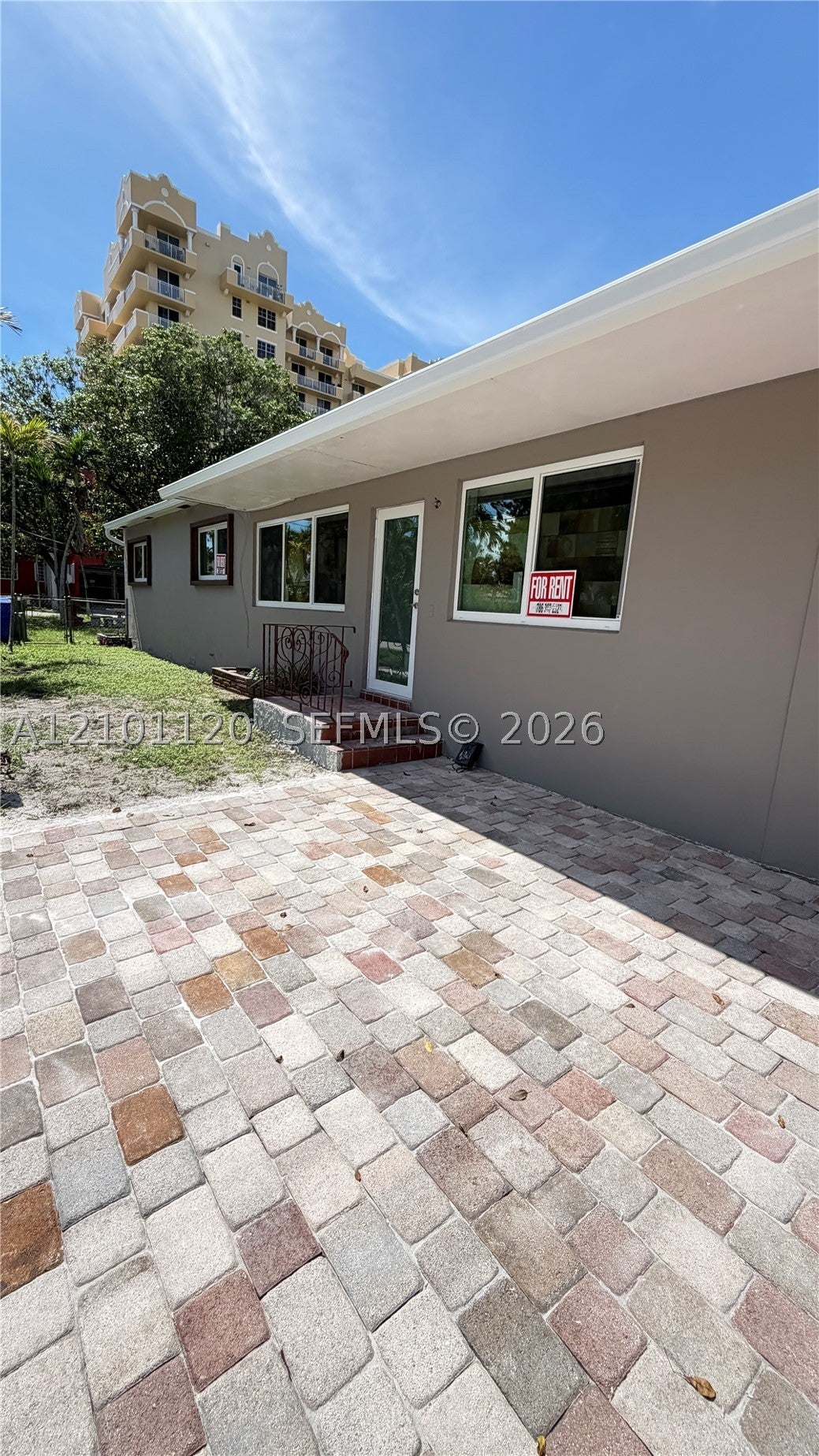 150 SW 41st Ave