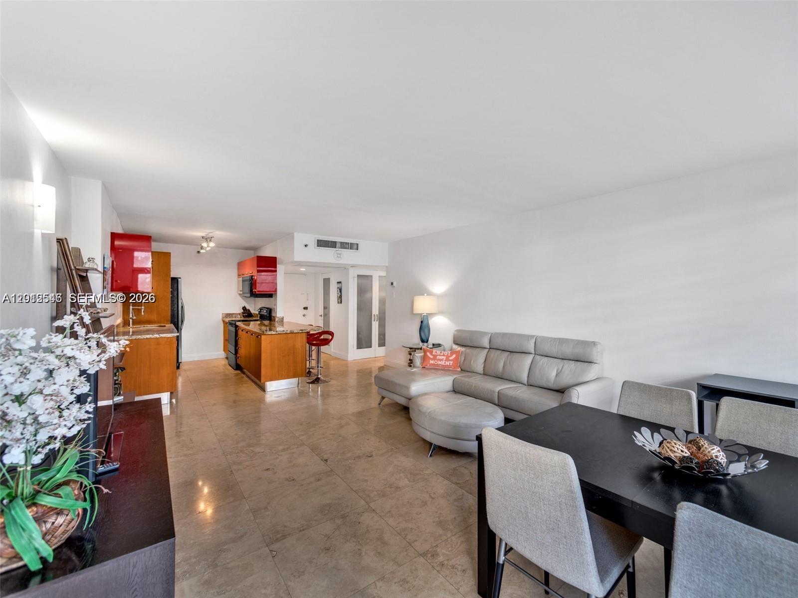 100 Lincoln Rd 308