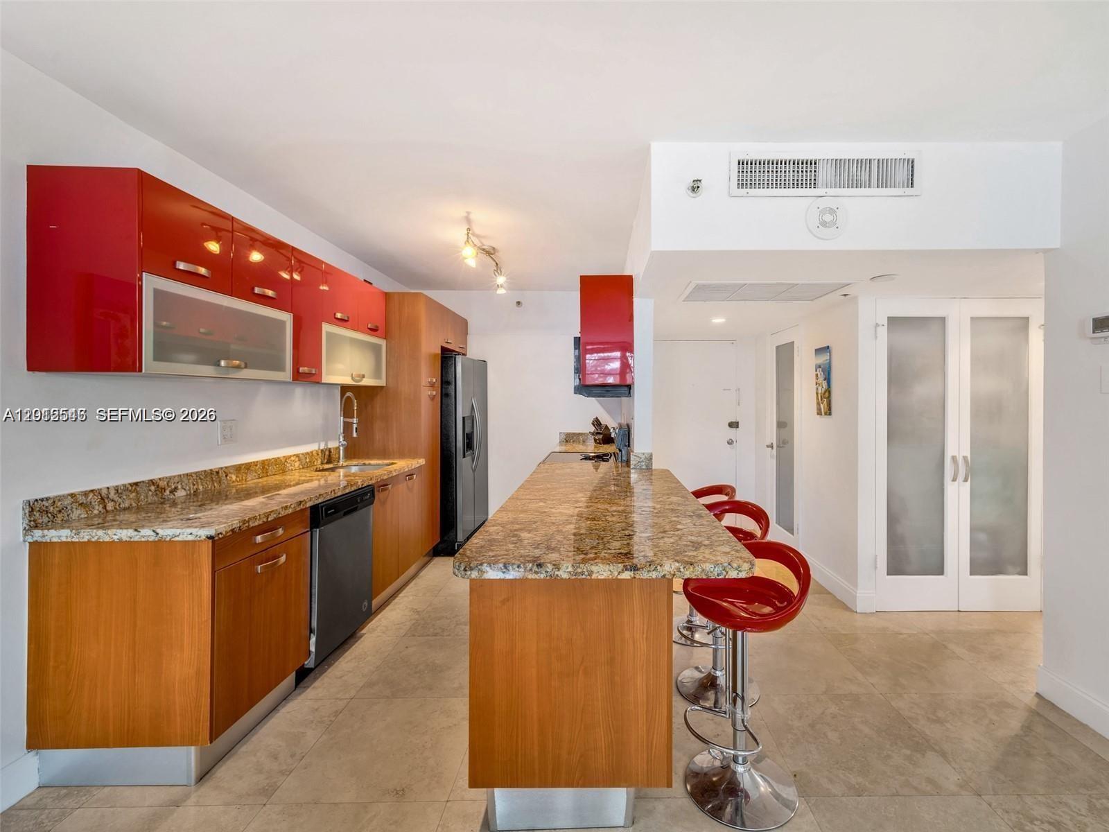 100 Lincoln Rd 308