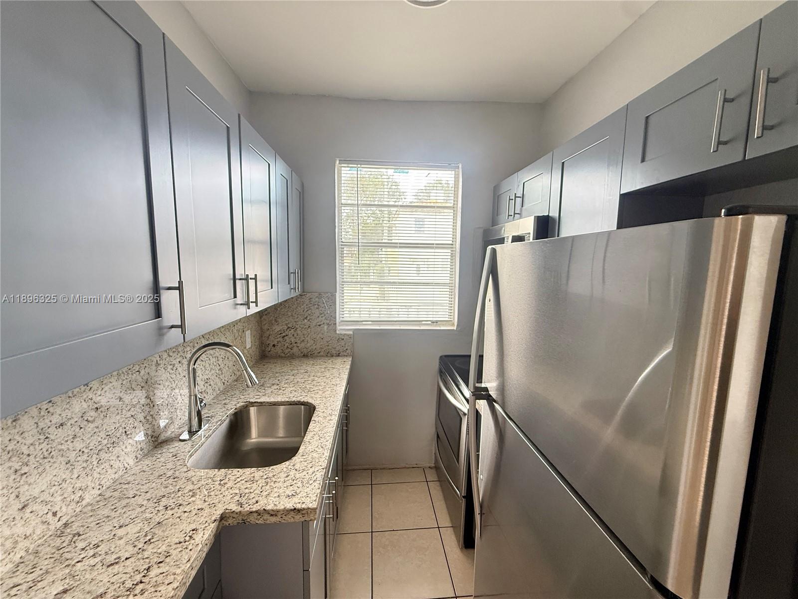 LAWRENCE ESTATE EAST ADDN - Residential Lease