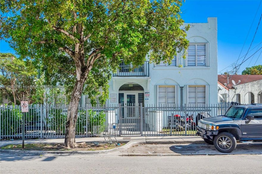 MOVE-IN READY | APPROVED IN JUST 2 DAYS!

WELCOME HOME TO A NEWLY REMODELED TWO-BED, ONE-BATH RESIDENCE IN THE VIBRANT HEART OF LITTLE HAVANA—MINUTES FROM BRICKELL AND DOWNTOWN MIAMI. FEATURING A SLEEK, MODERN KITCHEN WITH STAINLESS-STEEL APPLIANCES, HIGH-END FINISHES, AND CENTRAL AIR CONDITIONING, THIS UNIT PERFECTLY BLENDS COMFORT AND STYLE.

ENJOY ON-SITE LAUNDRY, PET-FRIENDLY LIVING, AND UNBEATABLE CONVENIENCE WITH EASY ACCESS TO I-95. THE LANDLORD COVERS WATER, SEWER, AND TRASH—YOU ONLY COVER FPL. AND YES, THERE’S PLENTY OF FREE STREET PARKING.