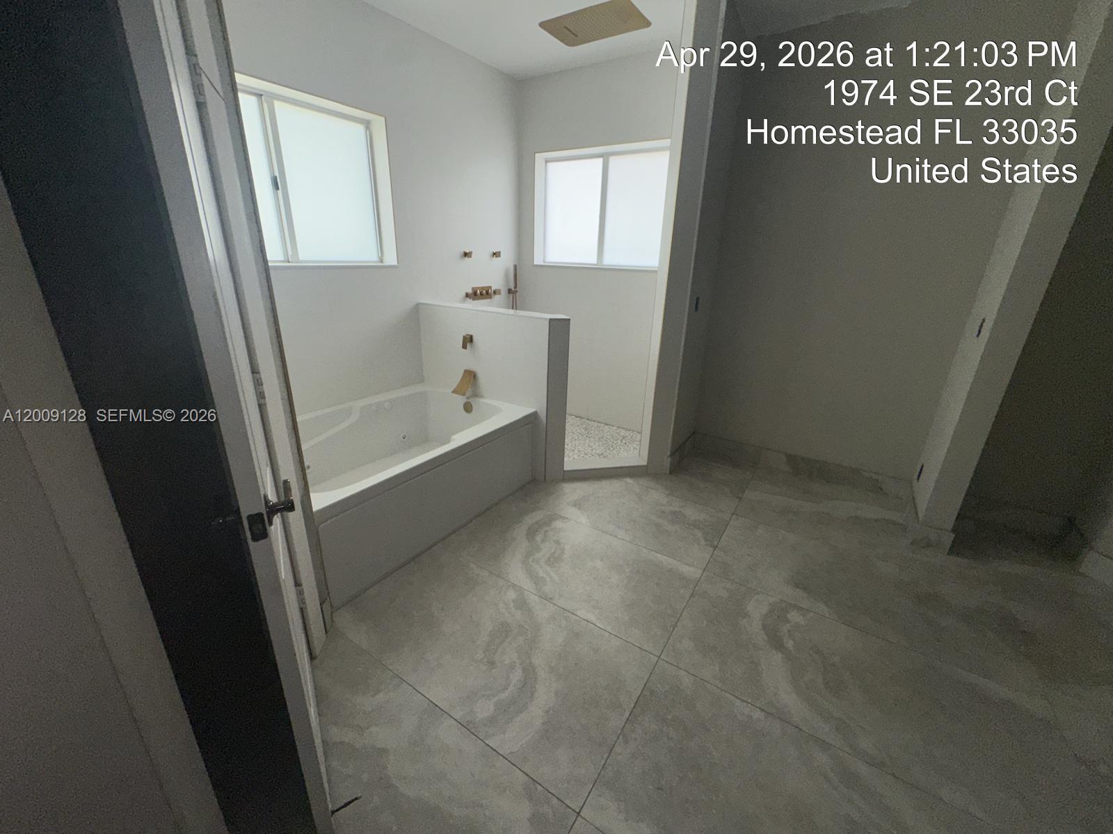 PALM ISLE ESTATES - Residential