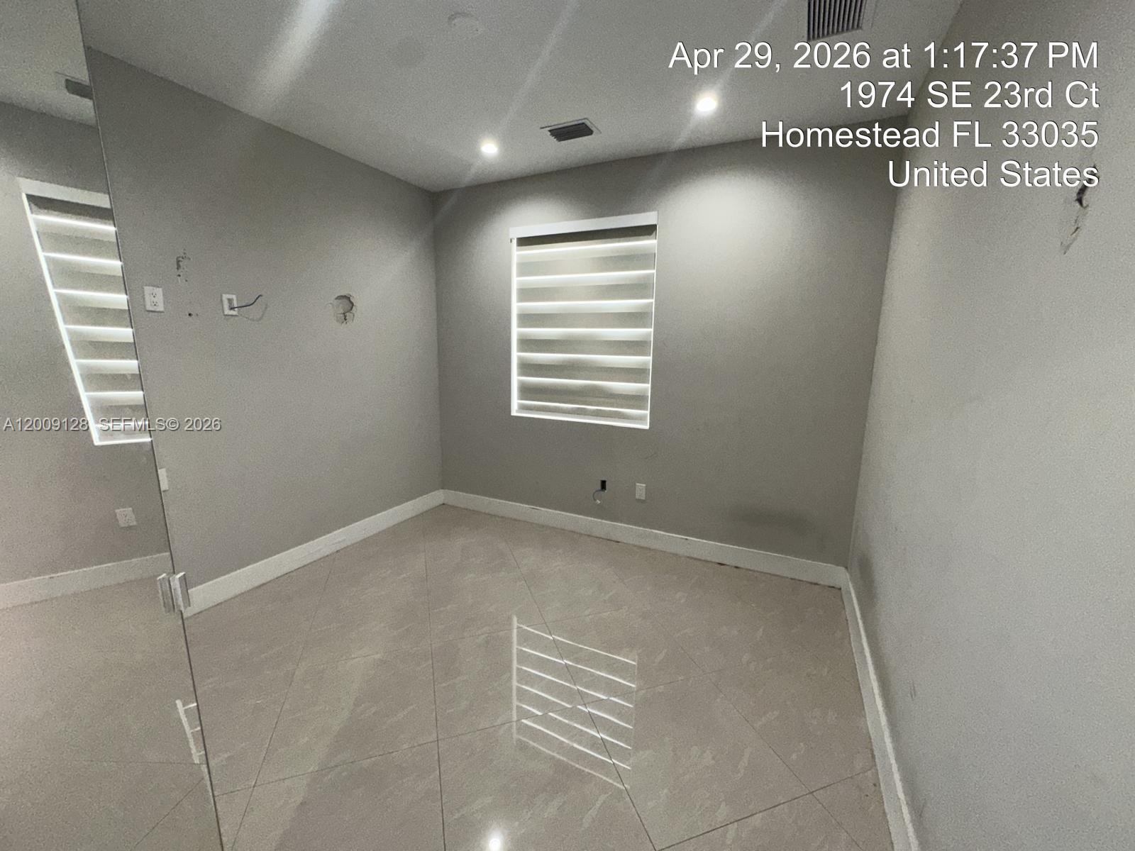 PALM ISLE ESTATES - Residential