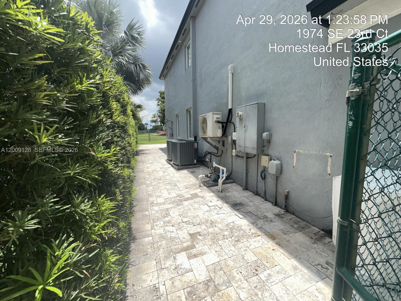 PALM ISLE ESTATES - Residential