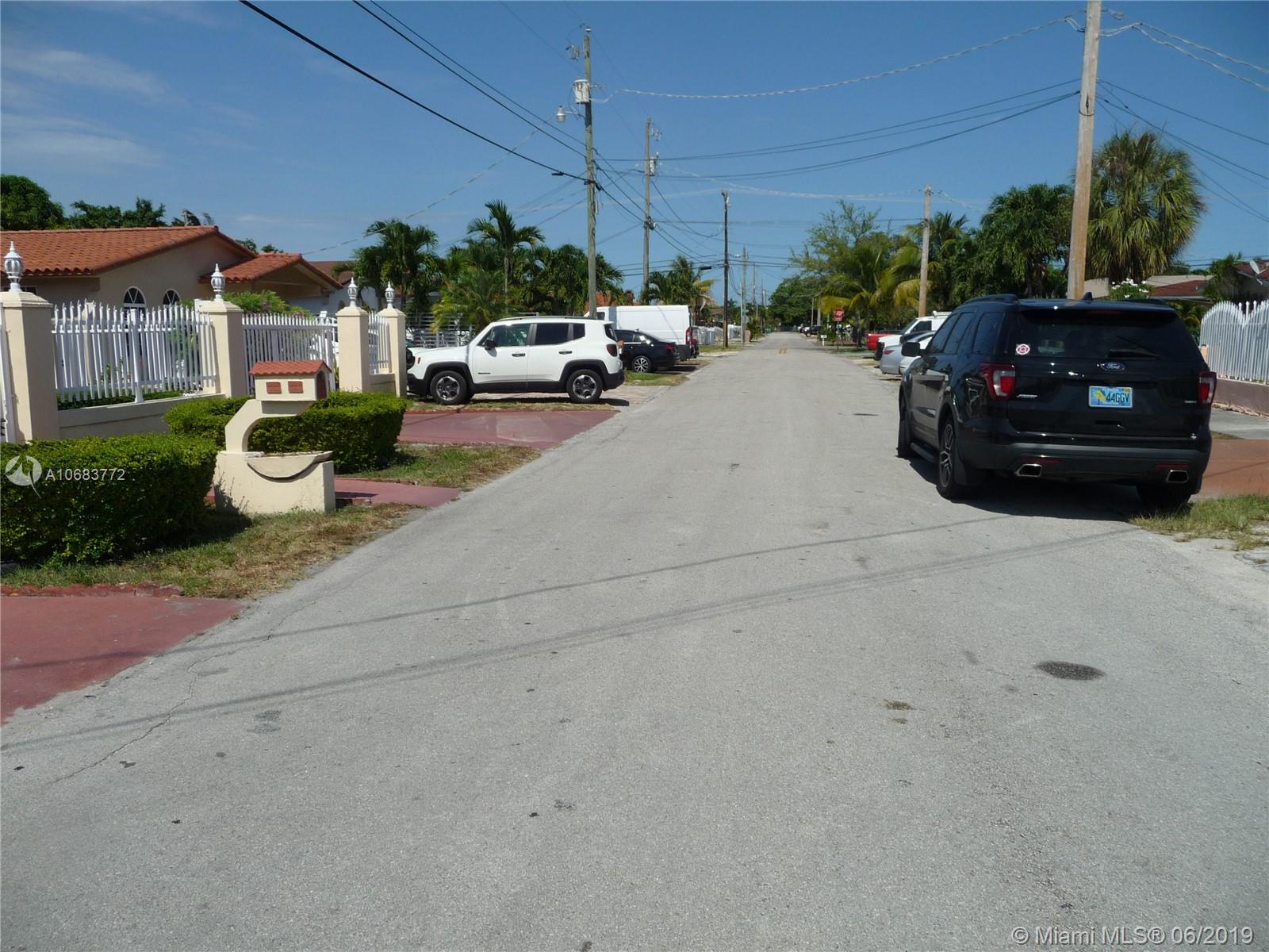 TAMIAMI CITY - Residential