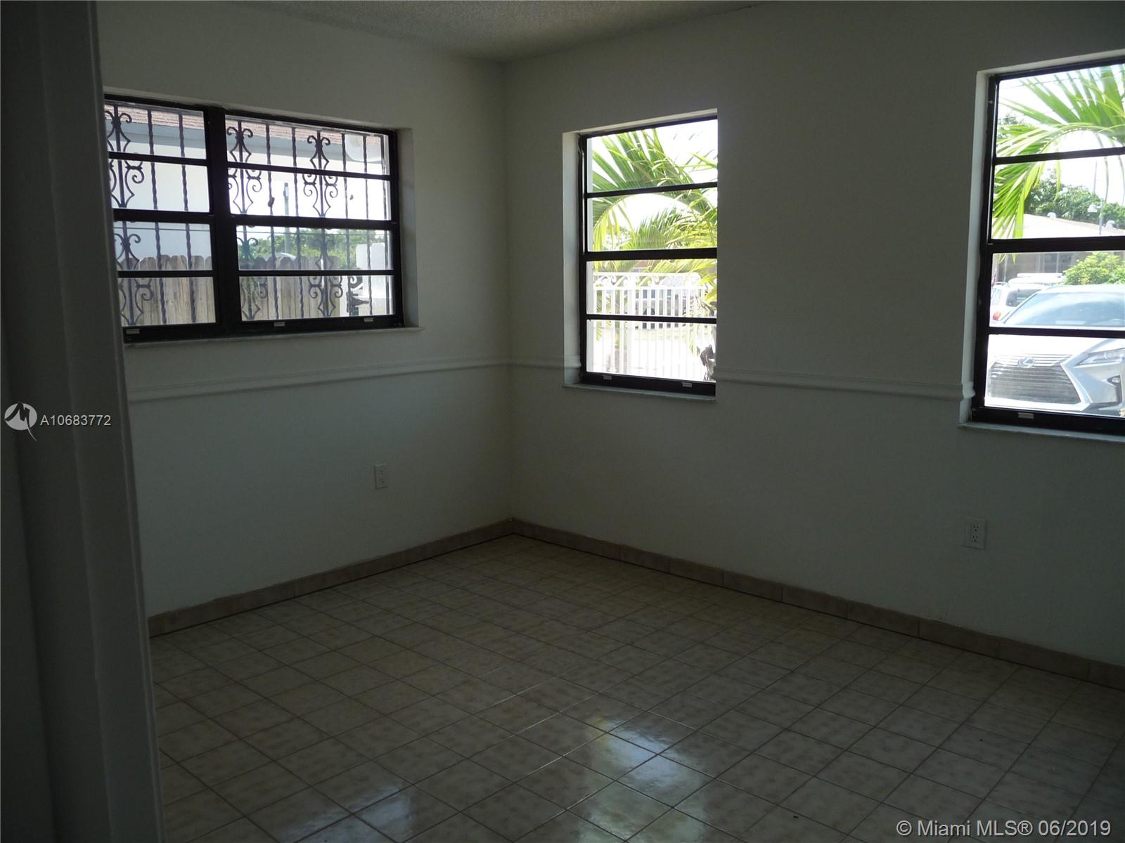 TAMIAMI CITY - Residential