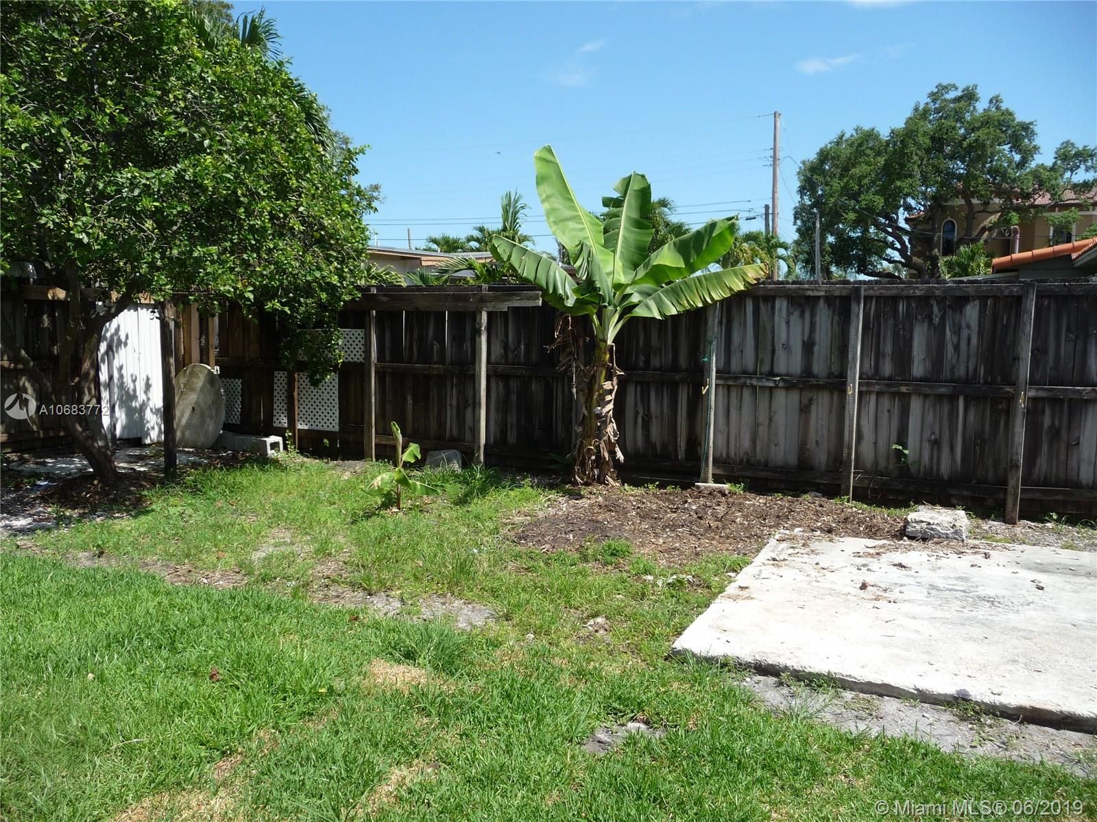 TAMIAMI CITY - Residential