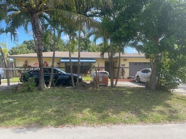 251 SW 16th St