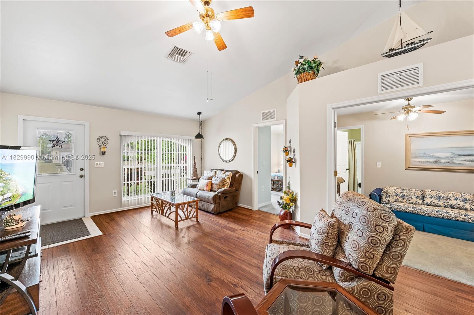 MIRROR LAKES - Residential