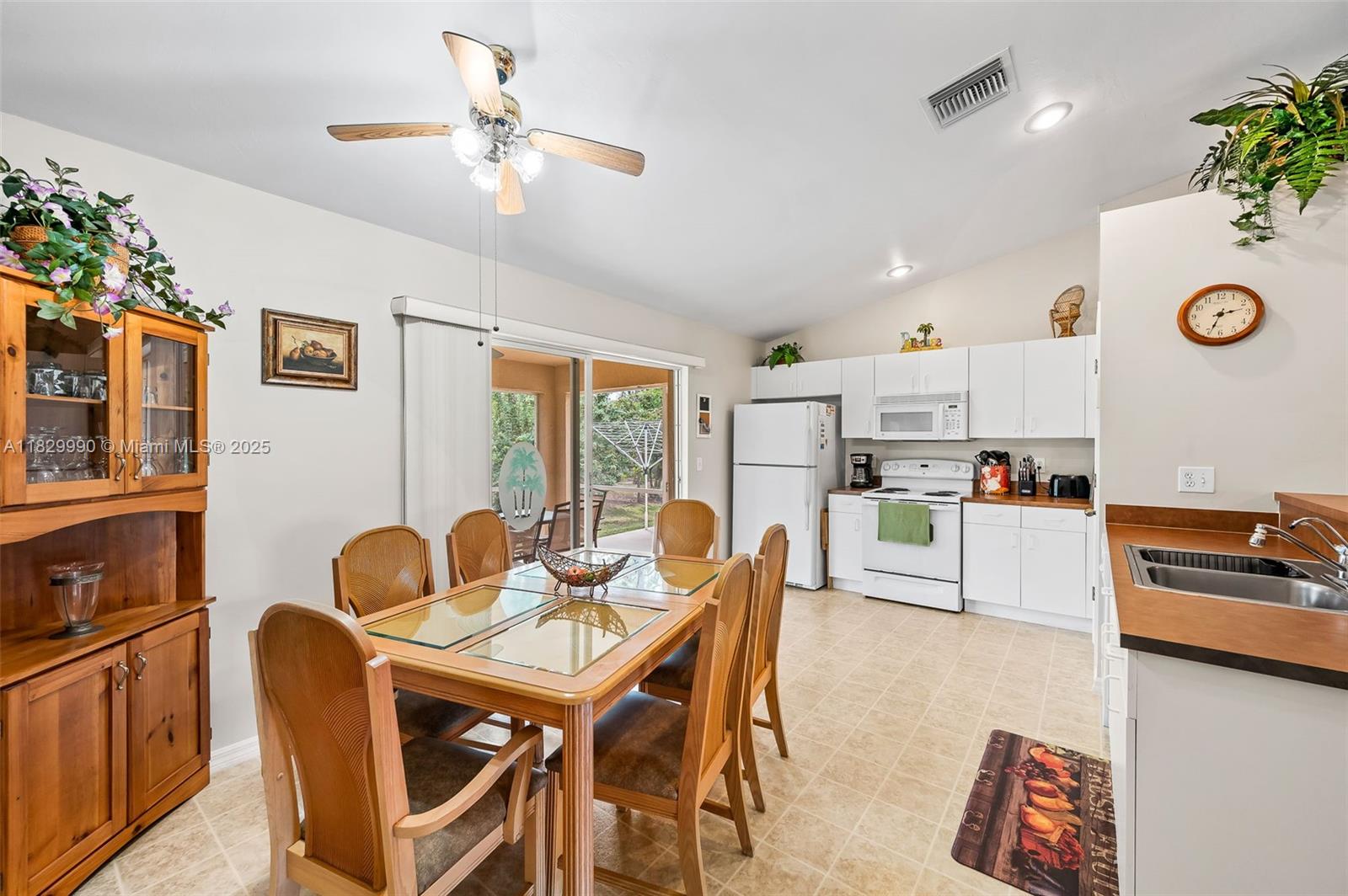 MIRROR LAKES - Residential