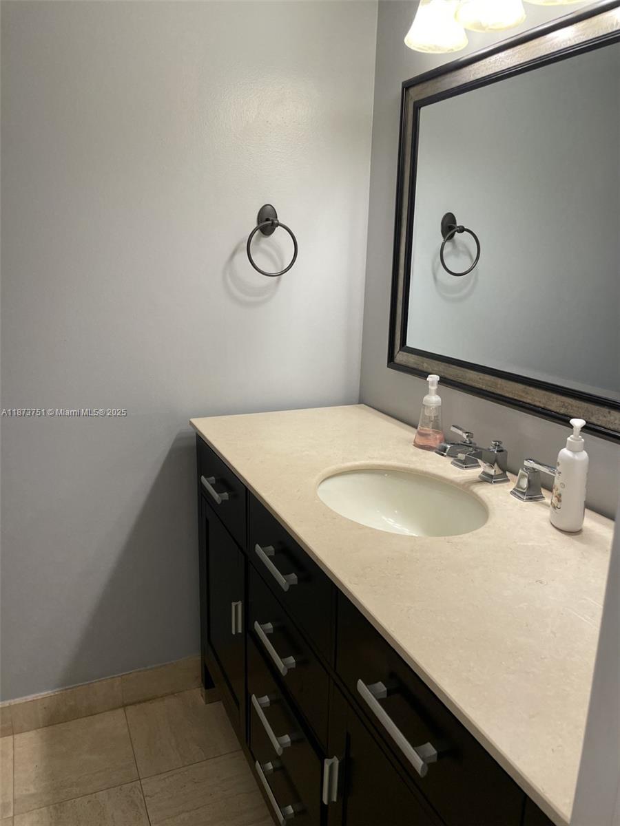 SUMMIT - Residential Lease