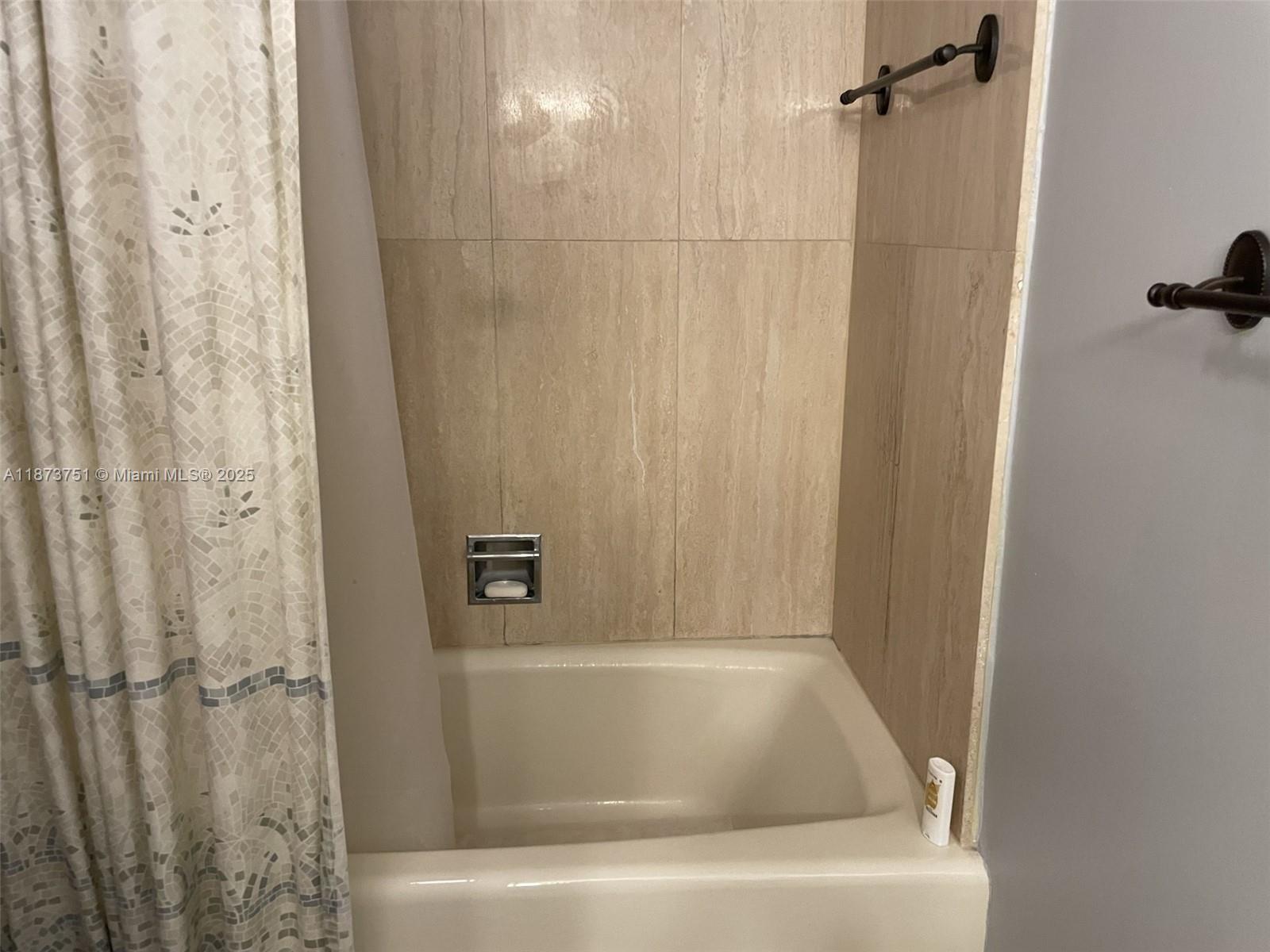 SUMMIT - Residential Lease