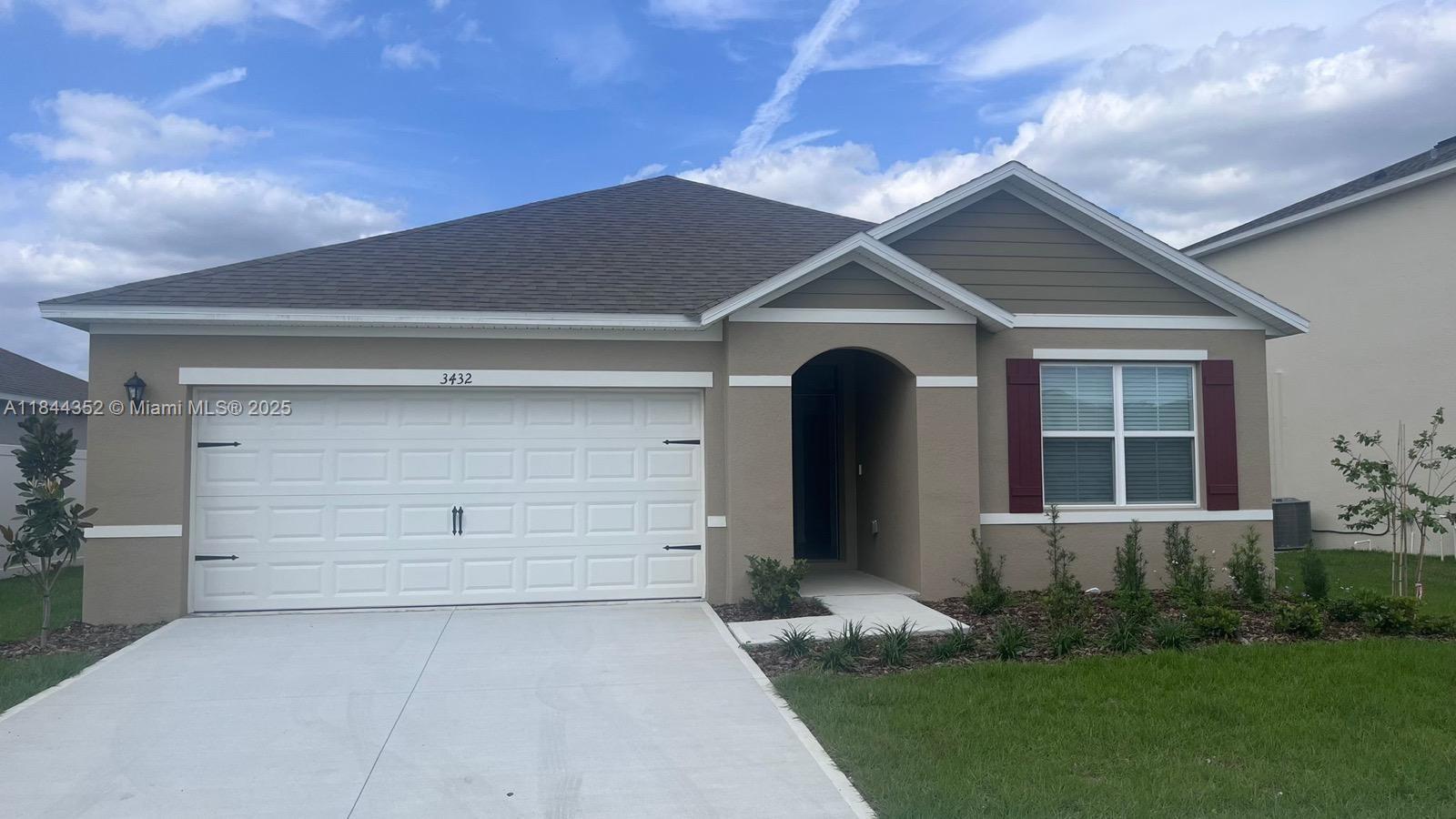 FANTASTIC OPPORTUNITY TO RENT THIS BEAUTIFUL NEW BRAND HOME LOCATED AT BARTOW, FL. A DEFINITE MUST-SEE HOUSE IS 3BED/2BATH WITH GARAGE. THIS HOME FURNITURE STAILENSTEEL APPLIANCES, NEW CENTRAL A/C, NEW ROOF AND HUGE FENCE PATIO WITH TERRACE TO ENJOY AND ENTERTAINT THE FAMILY. EXCELLENTS SCHOOLS CLOSE BY. EASY TO SHOW! READY TO MOVE IN!