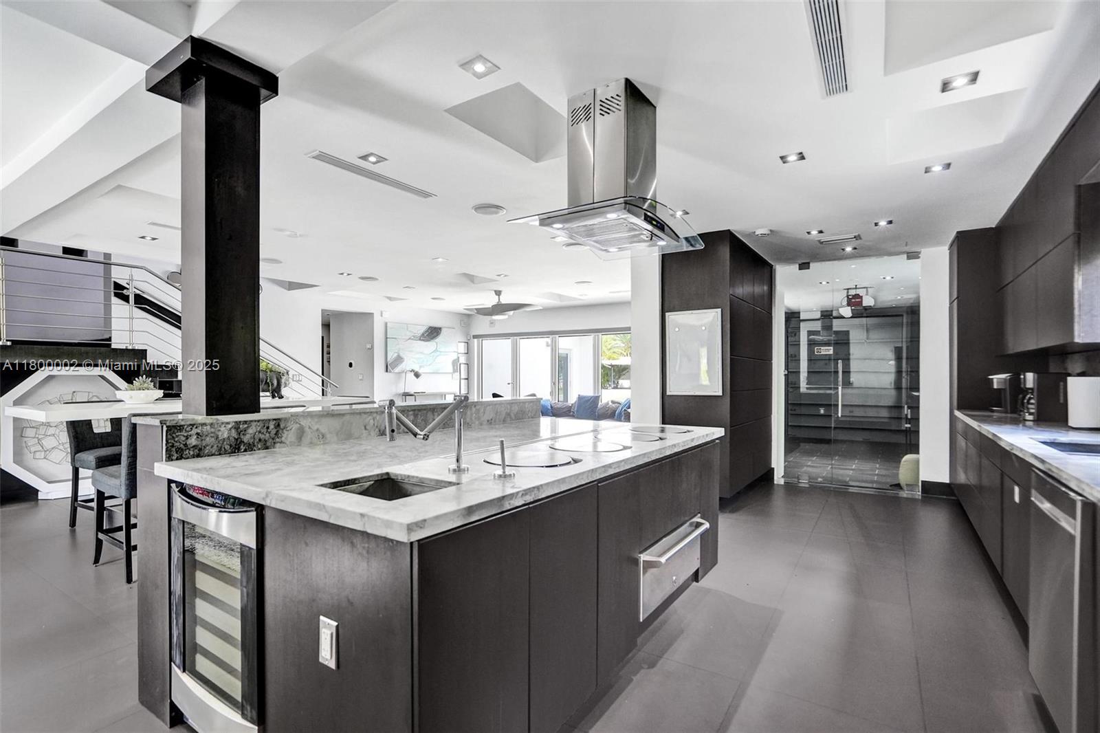 2612 Key Largo Ln