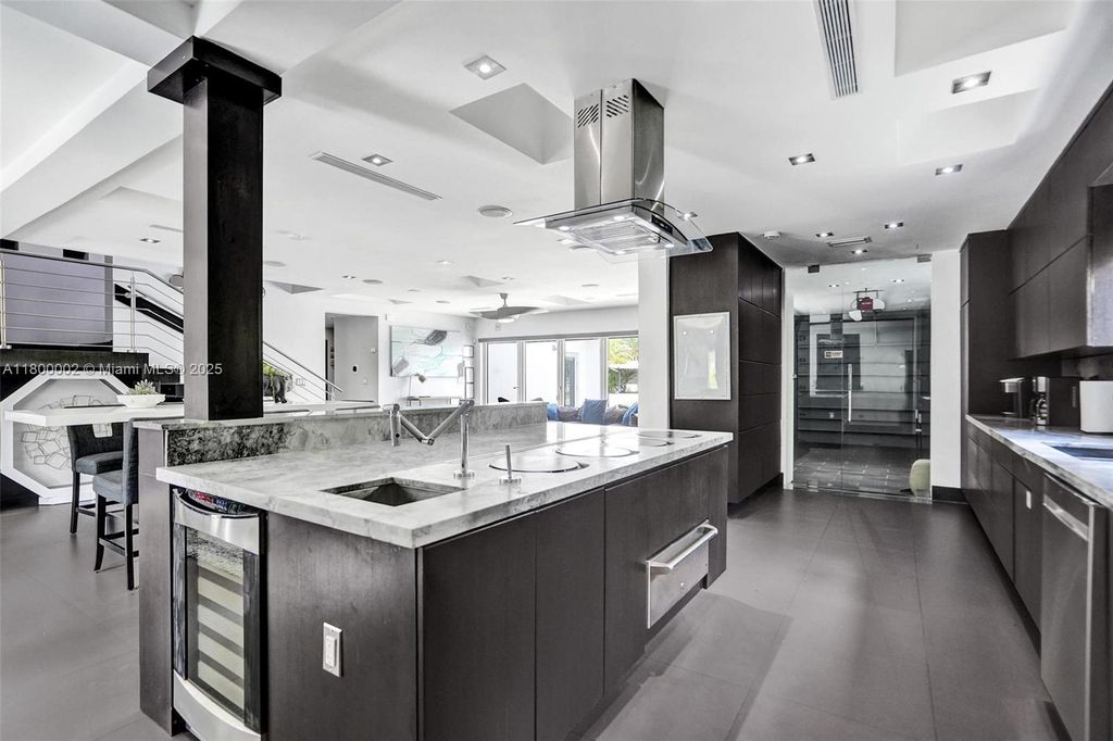 Photo of 2612 Key Largo Ln, Fort Lauderdale, FL 33312 (MLS # A11800002)