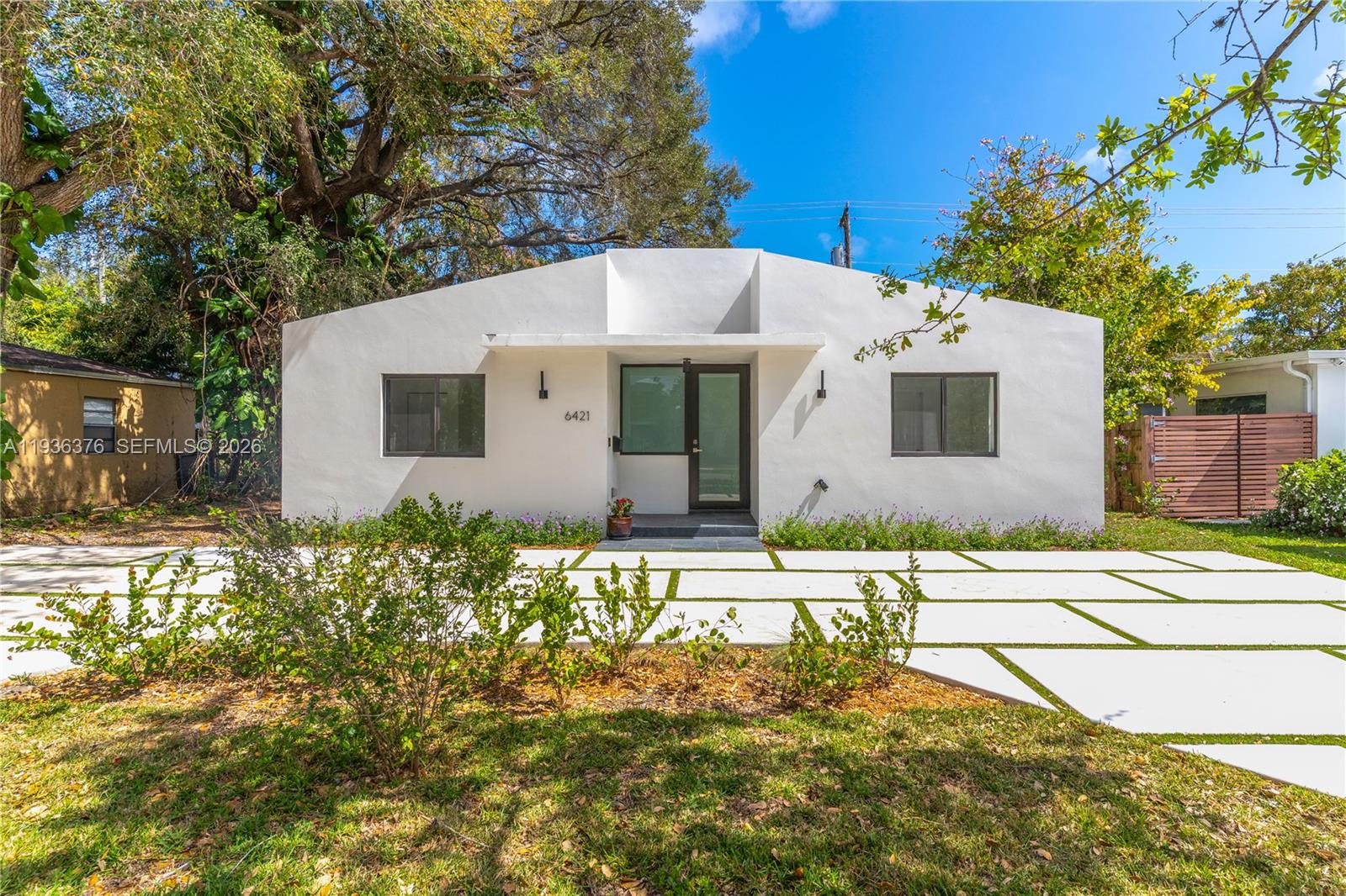 6421 SW 59th Ave
