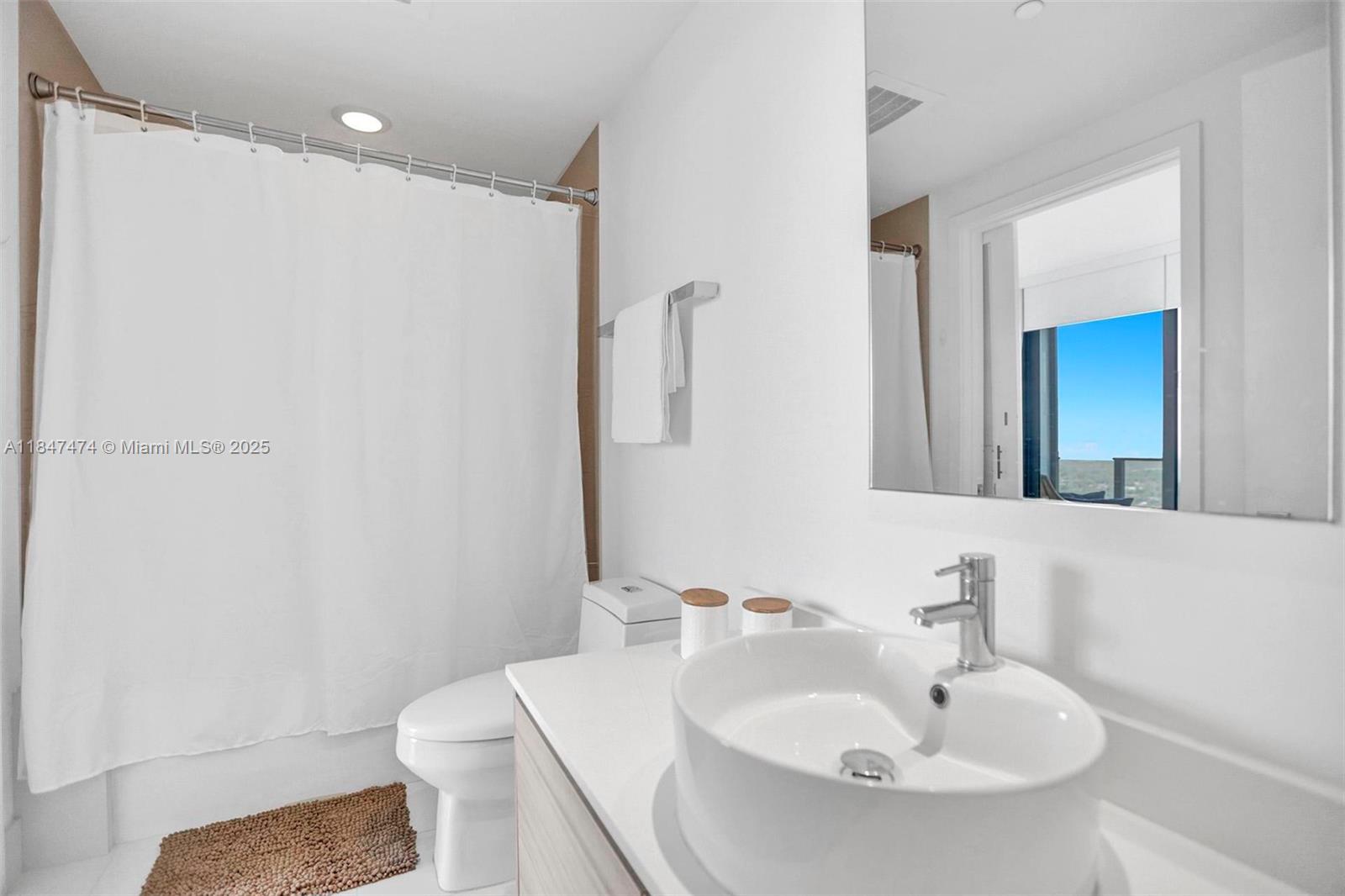 3401 MIDTOWN CONDO - Residential