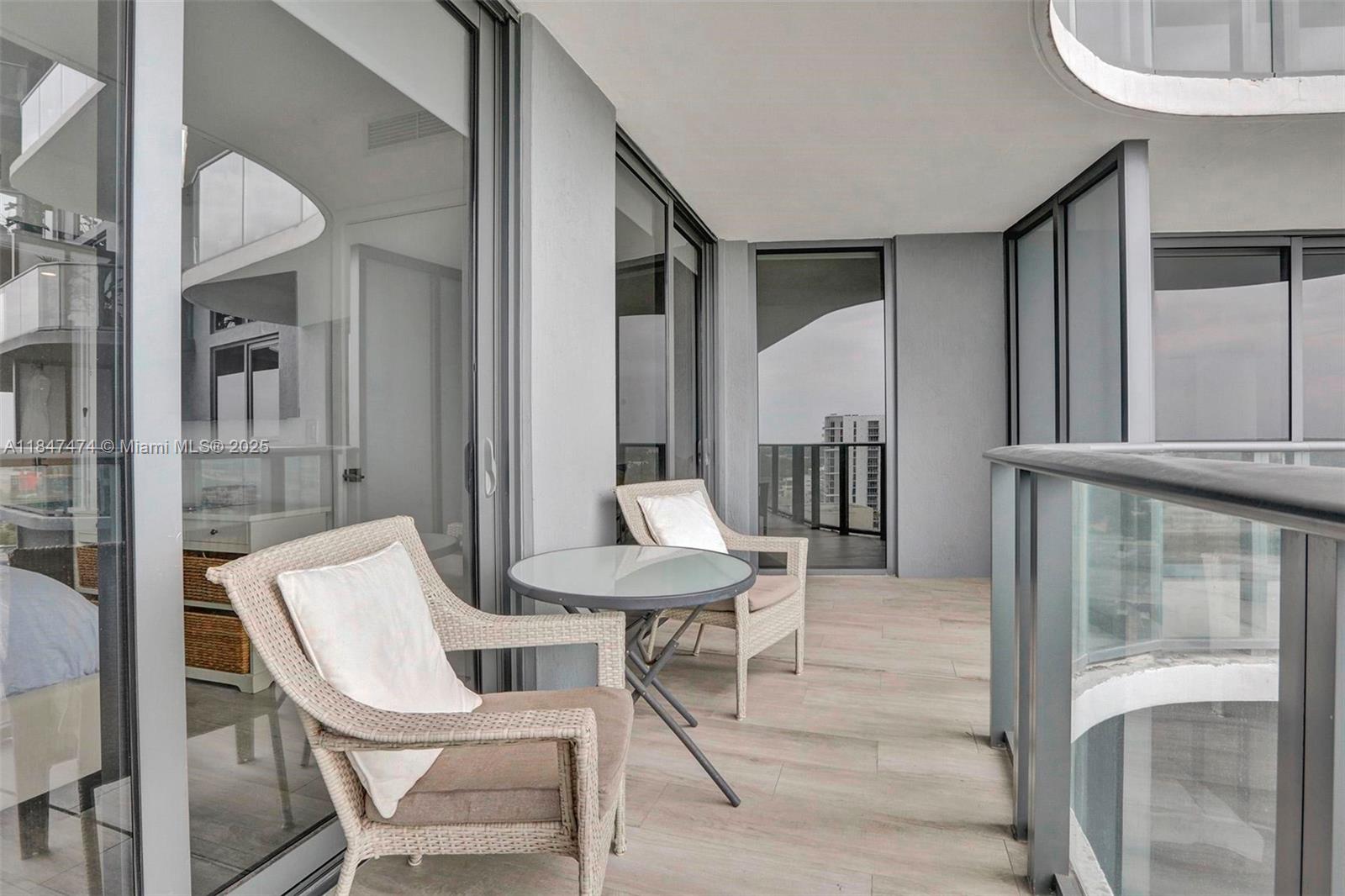 3401 MIDTOWN CONDO - Residential