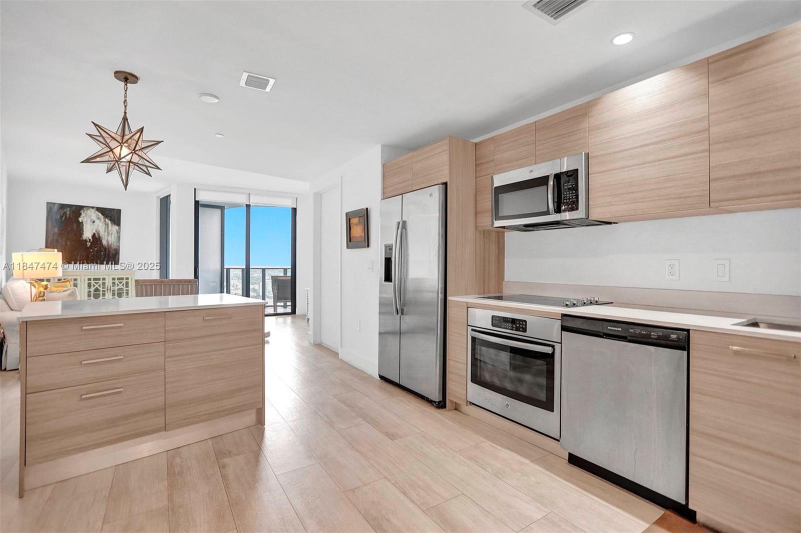 3401 MIDTOWN CONDO - Residential