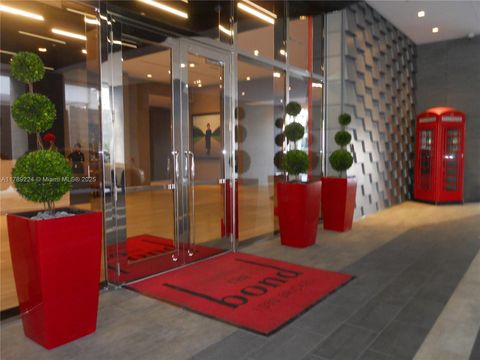 1080 Brickell Ave 4005 Miami FL 33131