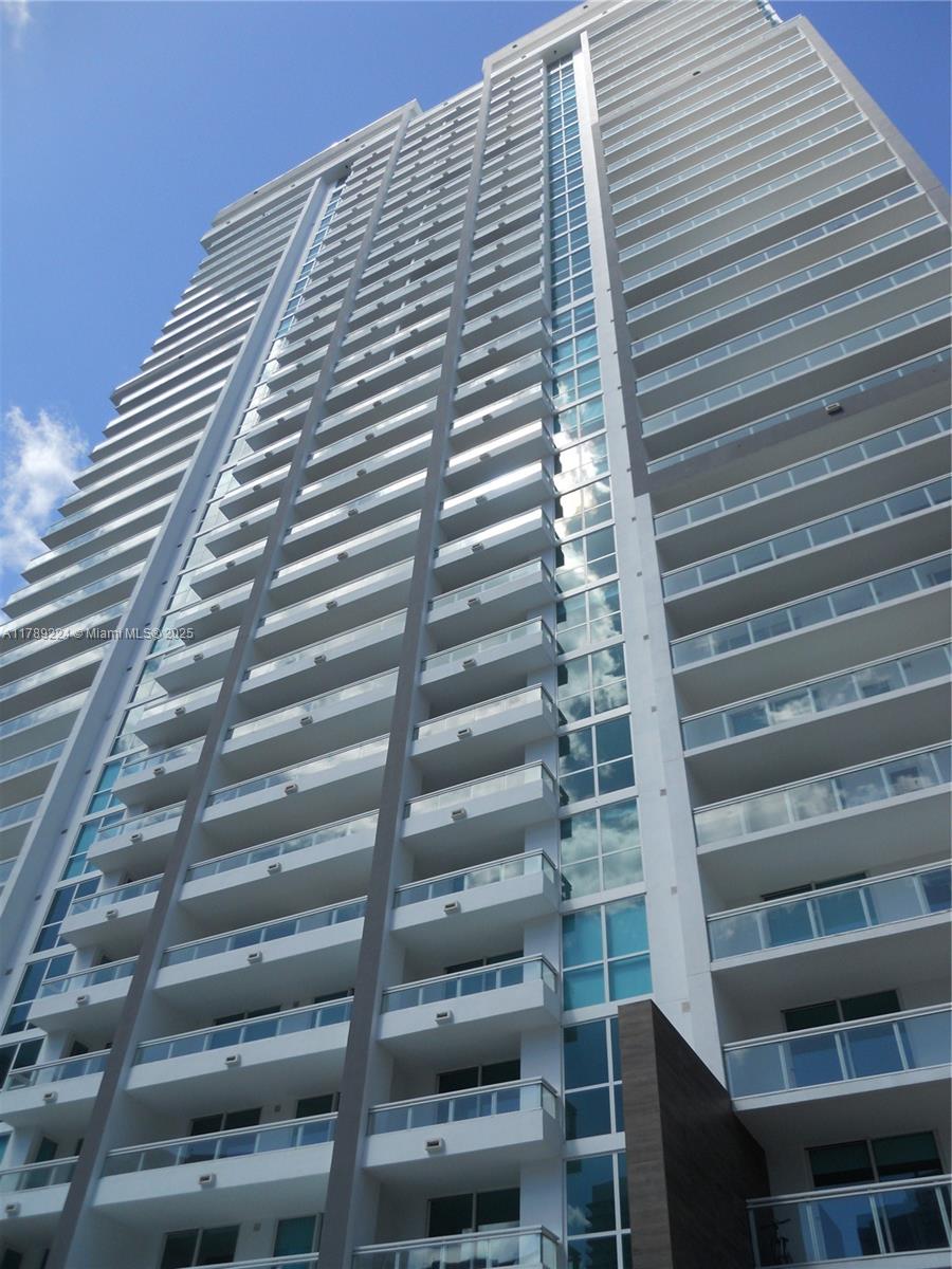 1080 Brickell Ave 4005