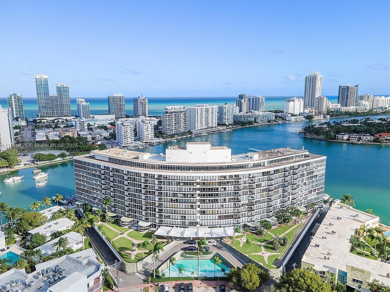 900 Bay Dr 1009, Miami Beach, Miami-Dade County, Florida - 1 Bedrooms  
2 Bathrooms - 