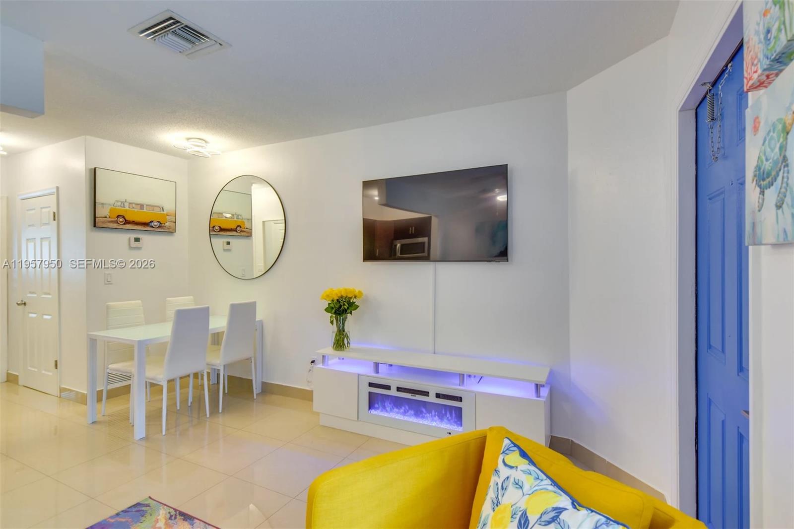 HALLANDALE PINES ESTATES - Residential Income