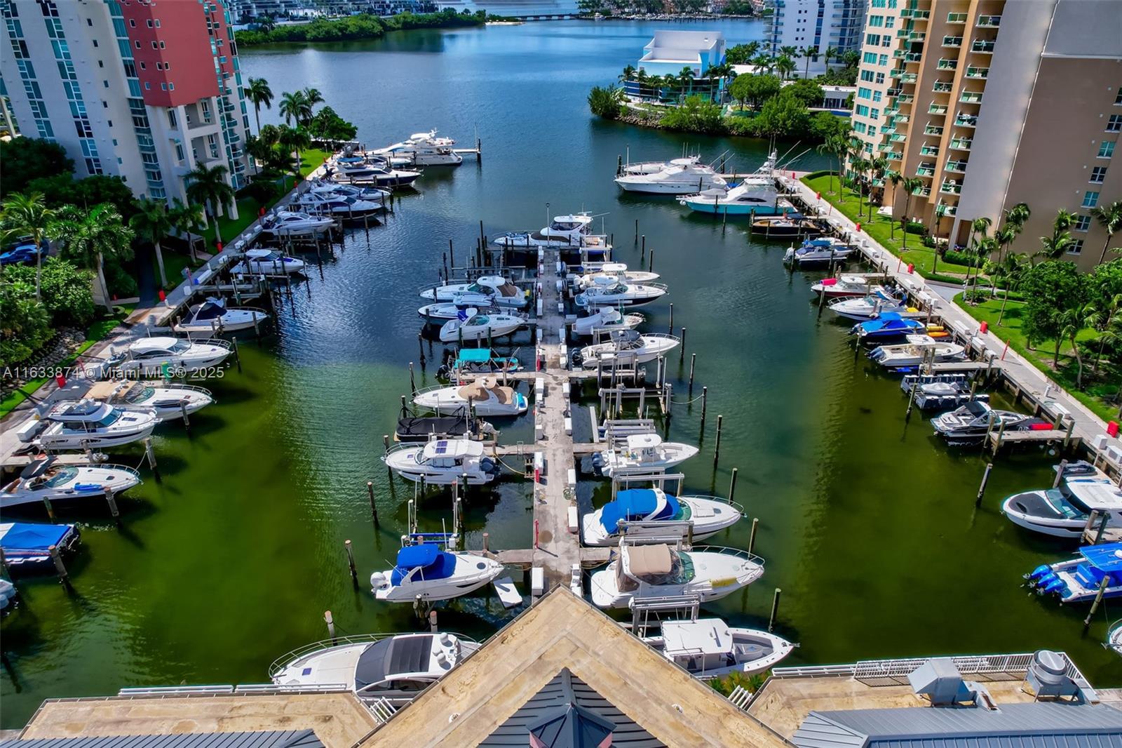 AVENTURA MARINA CONDO NUM - Residential