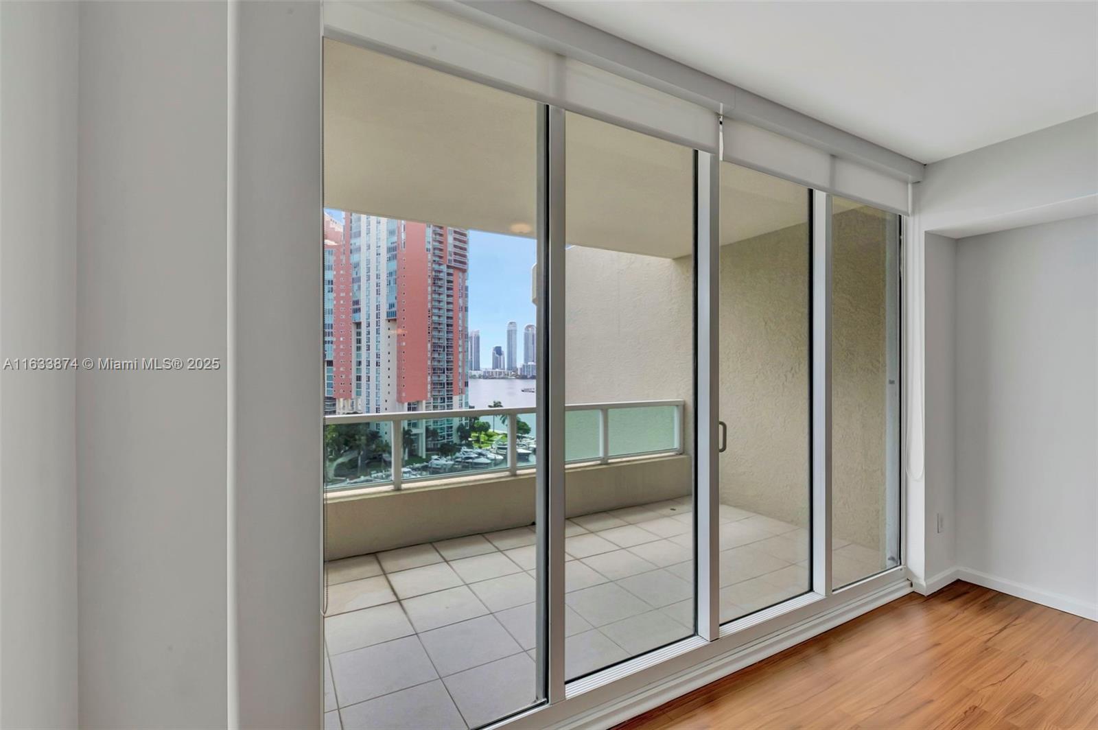 AVENTURA MARINA CONDO NUM - Residential