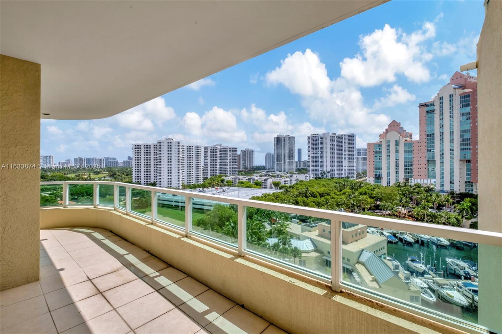 AVENTURA MARINA CONDO NUM - Residential