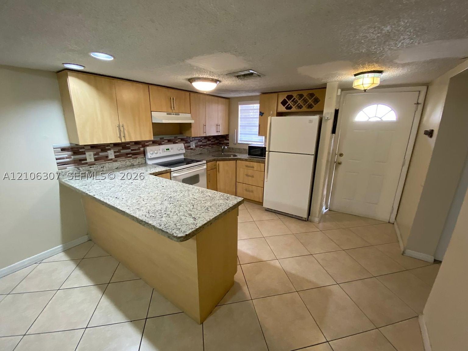 5525 W 26th Ct
