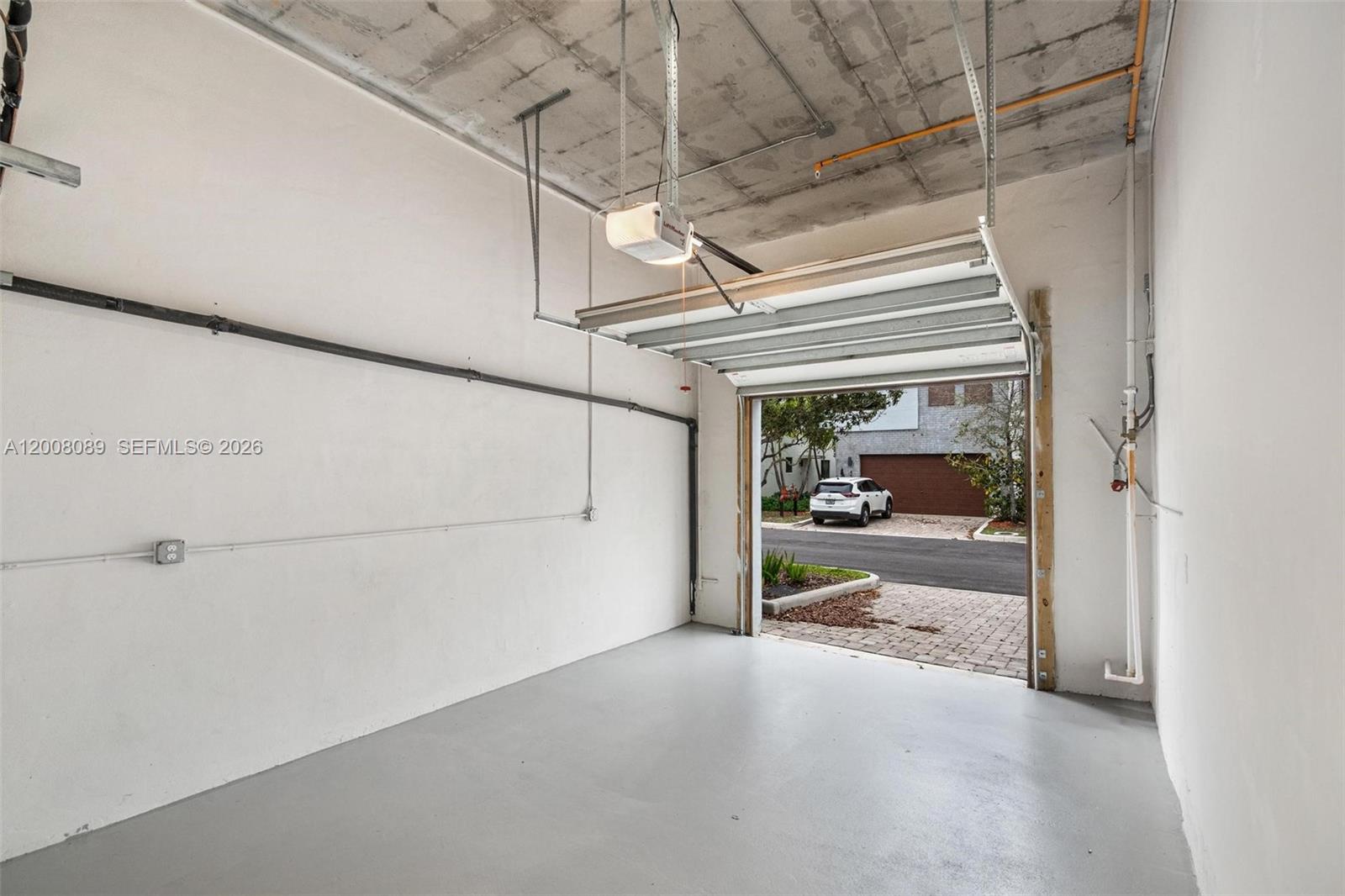 PLANTATION BUSINESS PARK - Residential