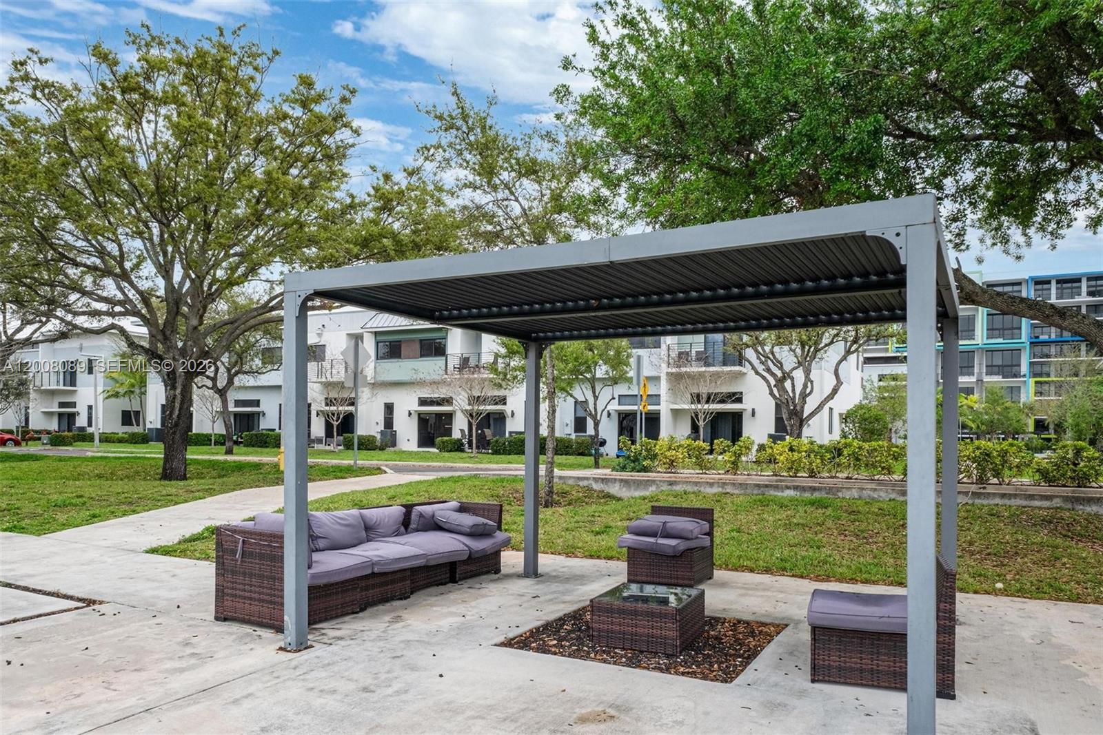 PLANTATION BUSINESS PARK - Residential