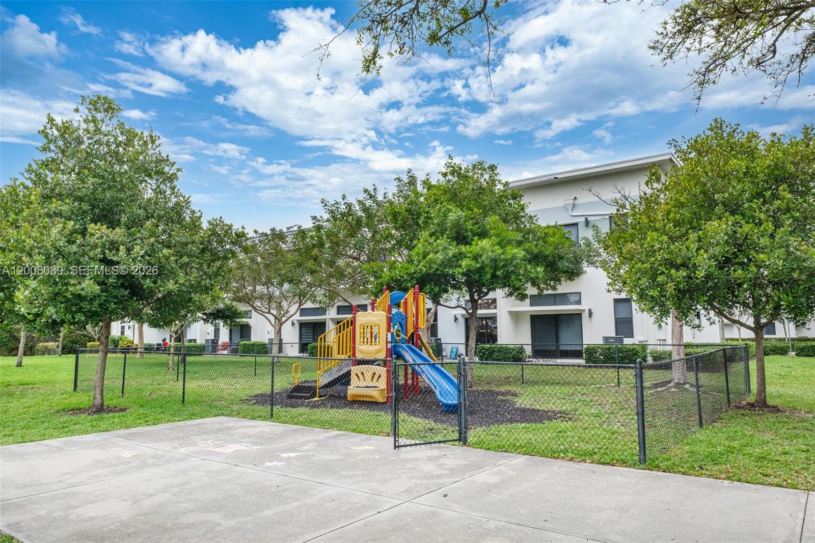 PLANTATION BUSINESS PARK - Residential