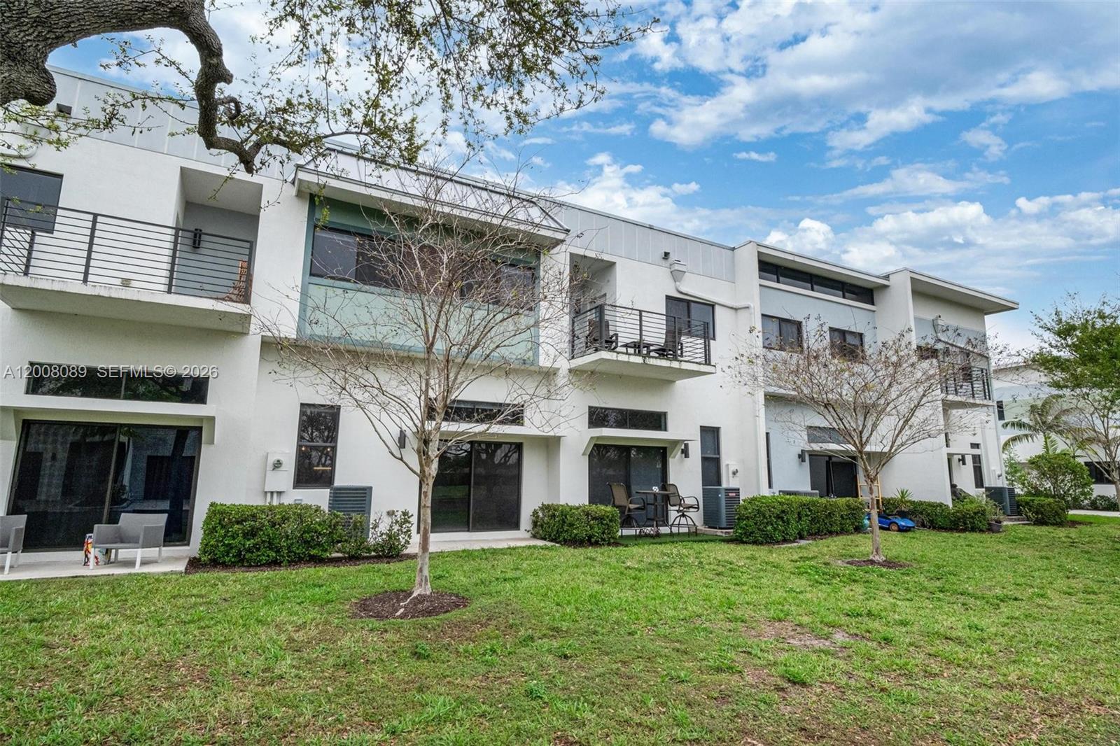 PLANTATION BUSINESS PARK - Residential