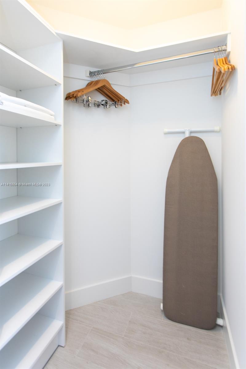 4010 SOUTH OCEAN CONDO - Residential Lease