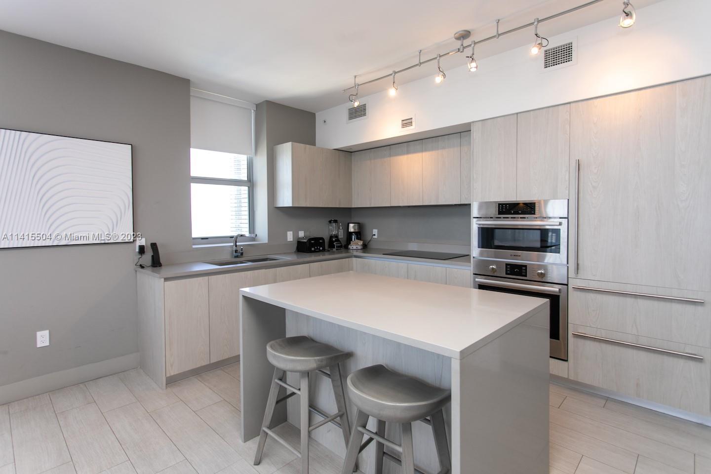 4010 SOUTH OCEAN CONDO - Residential Lease