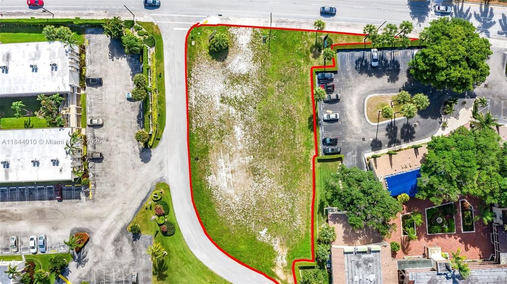 Photo of Boynton Beach, FL 33435 (MLS # A11844010)