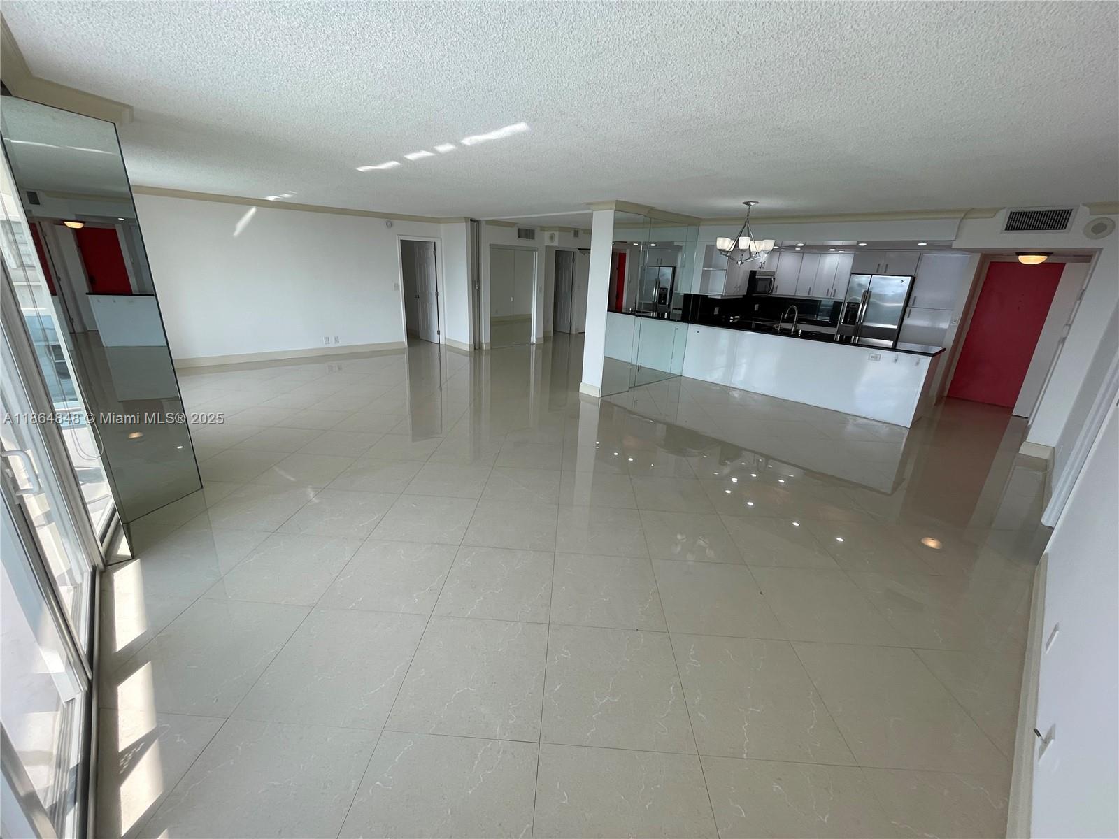 HALLMARK OF HOLLYWOOD CON - Residential Lease