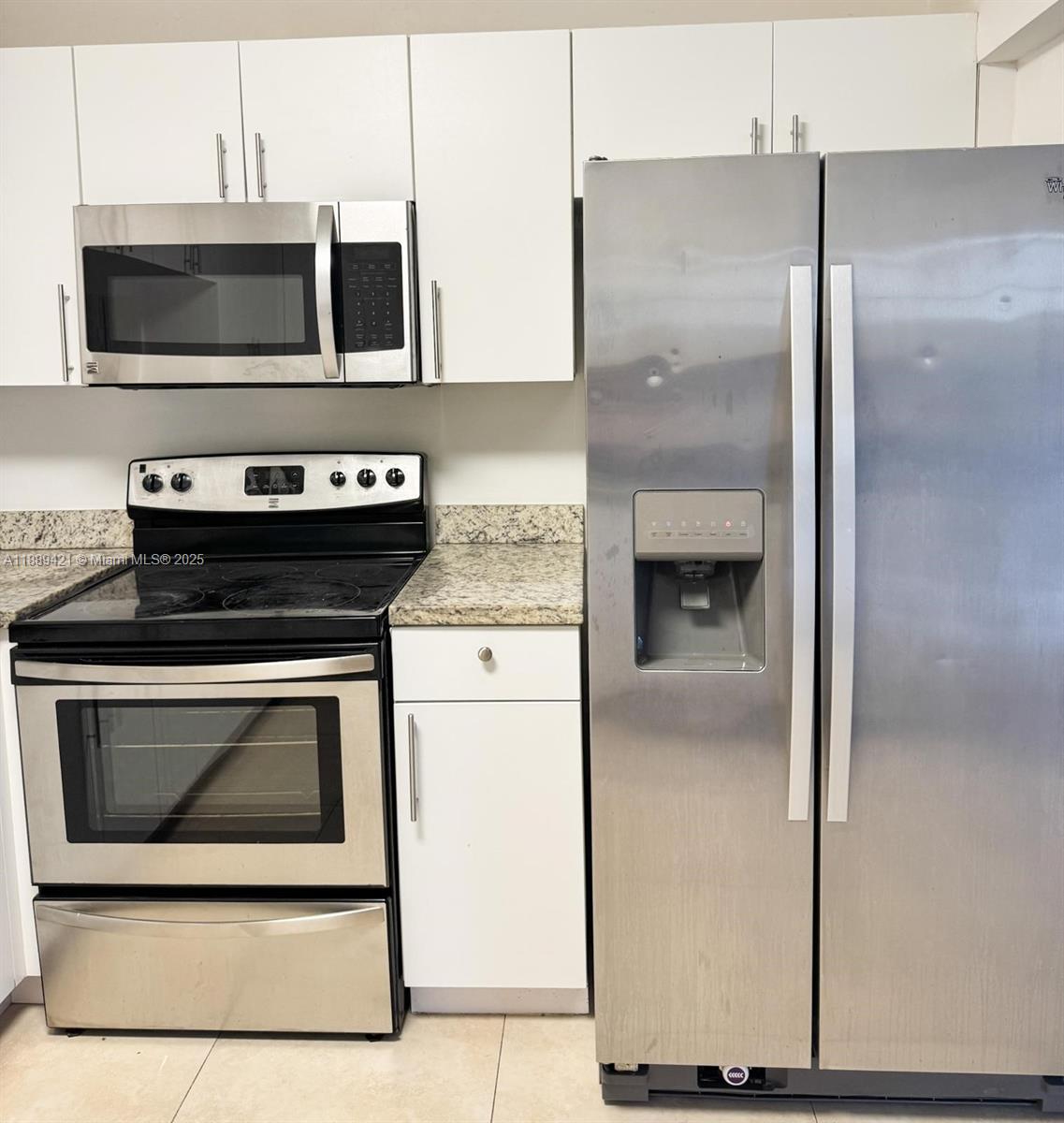 TOWNHOUSES BY AL BESADE J - Residential Lease