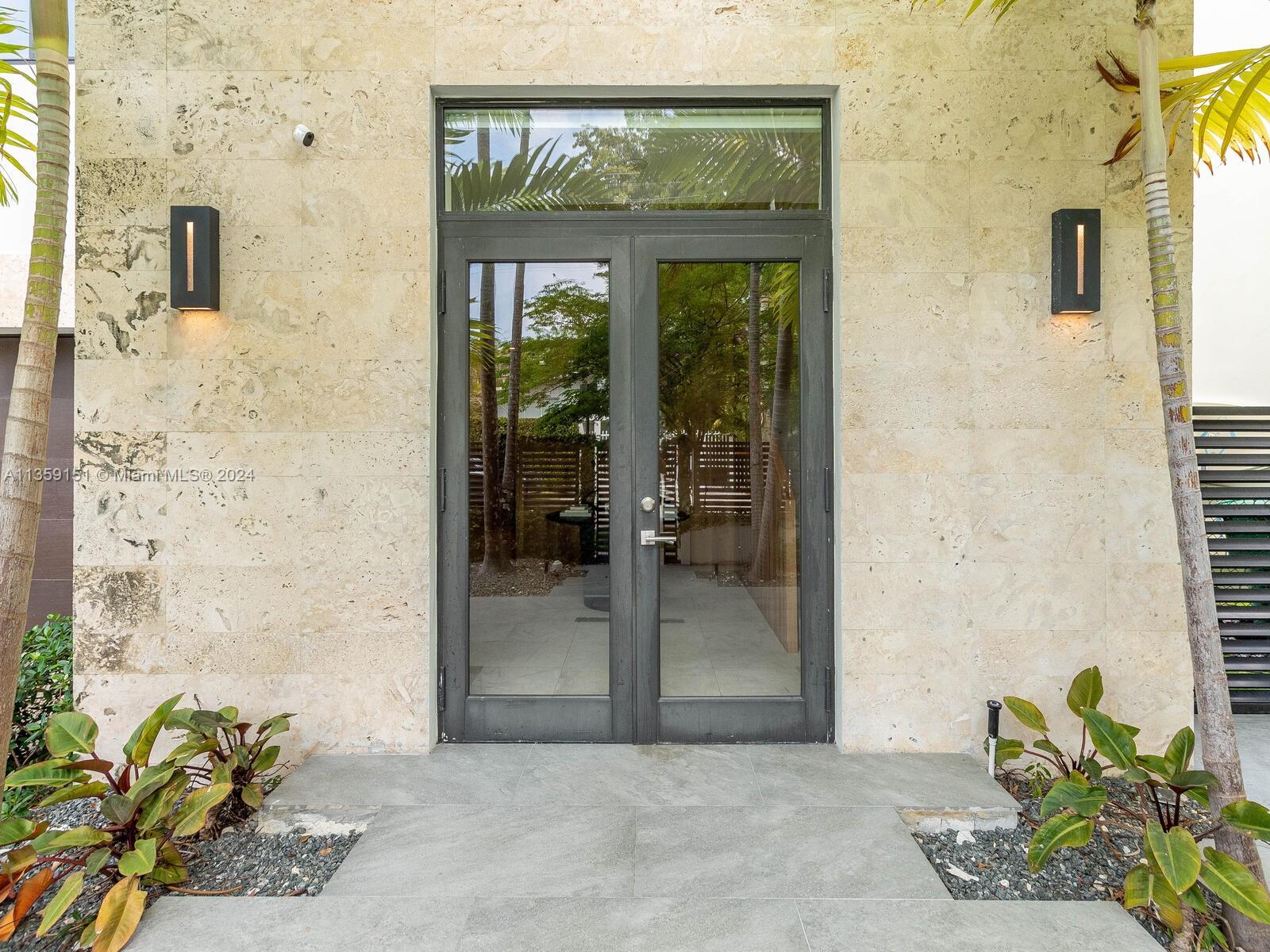 RESIDENCES AT VIZCAYA - Residential