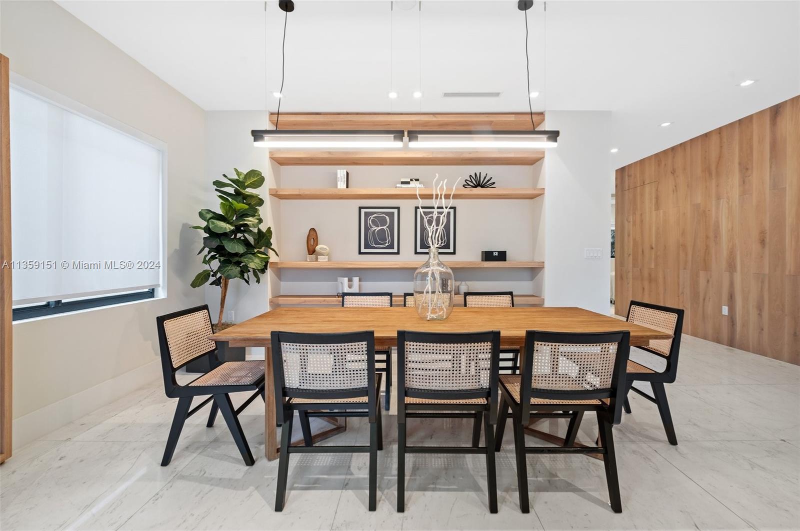 RESIDENCES AT VIZCAYA - Residential