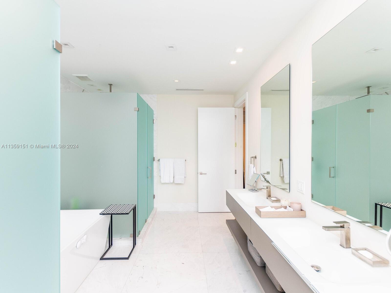 RESIDENCES AT VIZCAYA - Residential