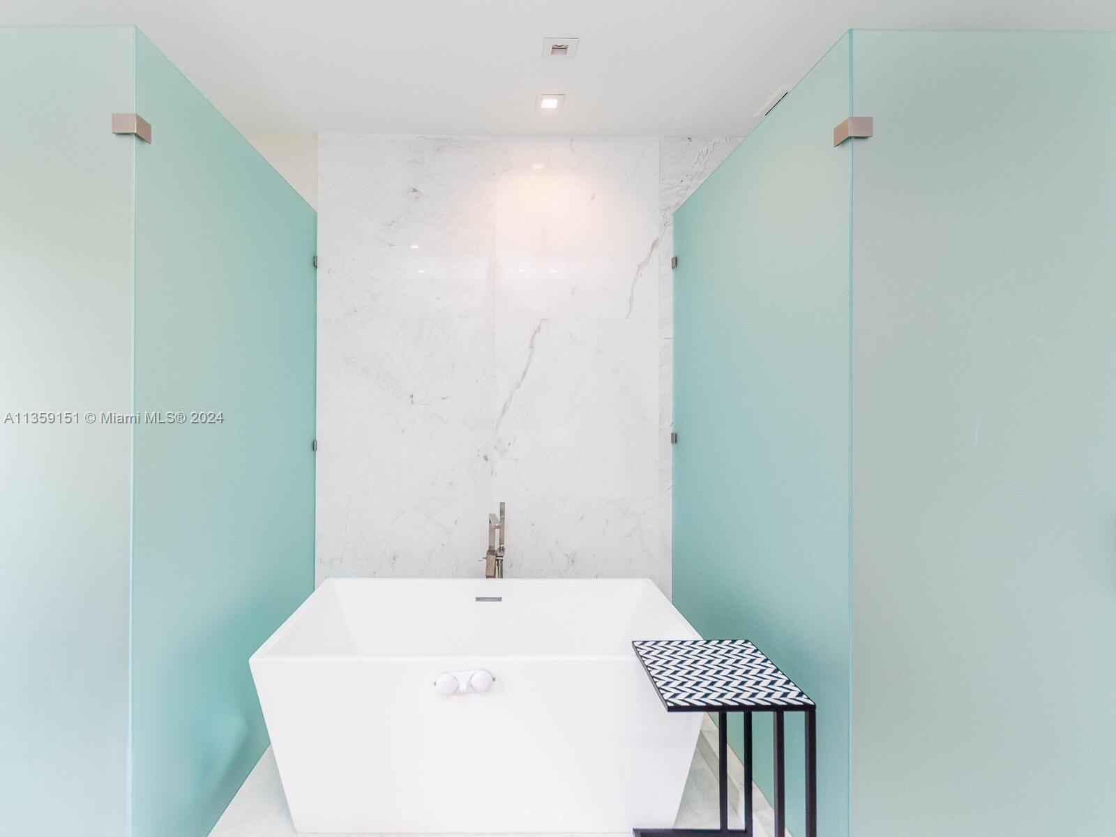 RESIDENCES AT VIZCAYA - Residential