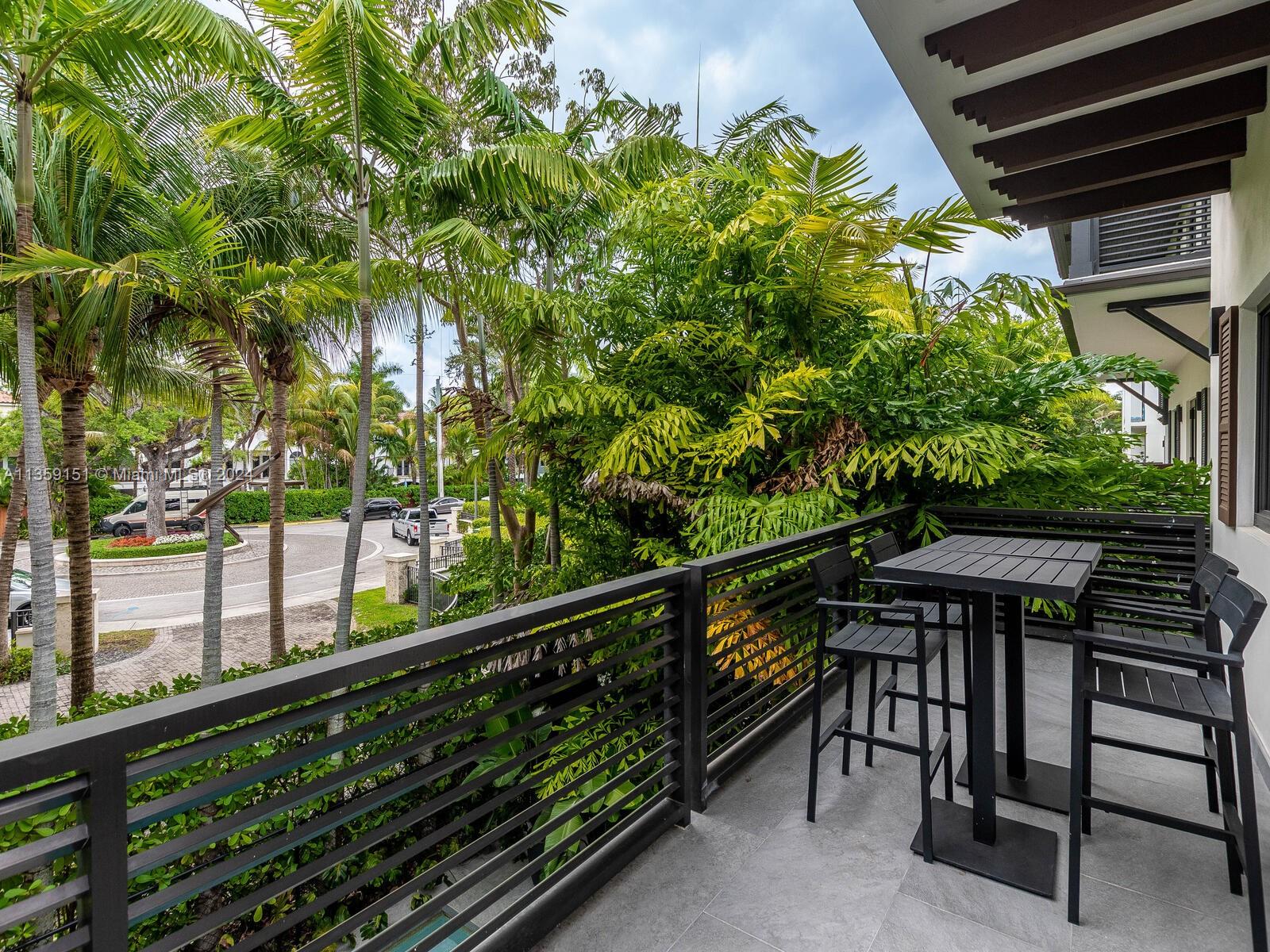 RESIDENCES AT VIZCAYA - Residential