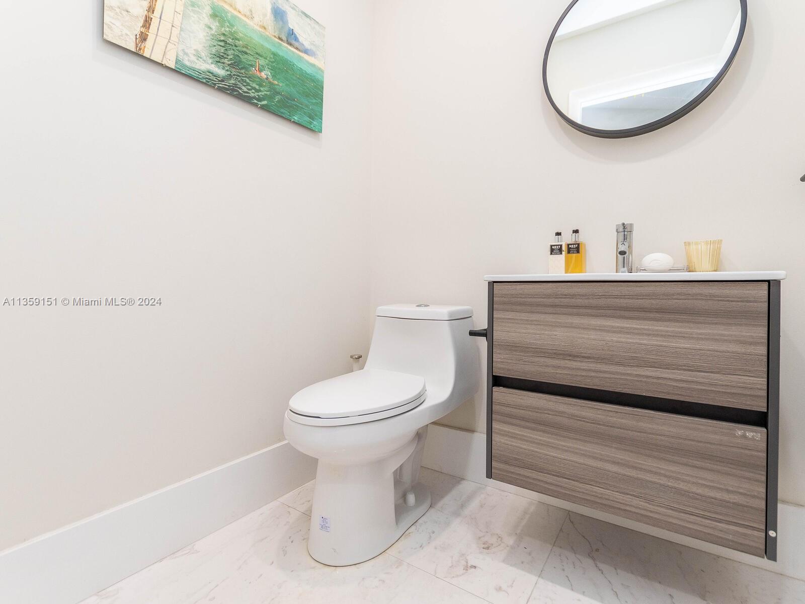 RESIDENCES AT VIZCAYA - Residential