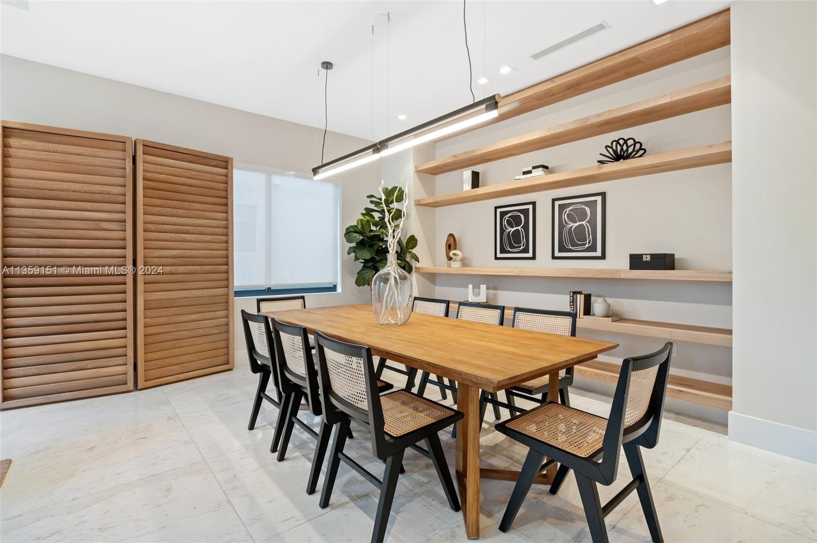 RESIDENCES AT VIZCAYA - Residential