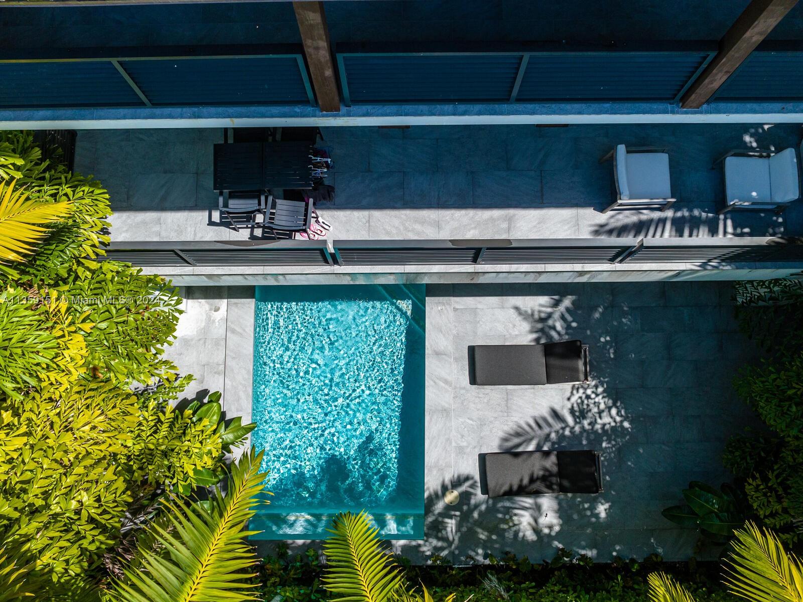 RESIDENCES AT VIZCAYA - Residential