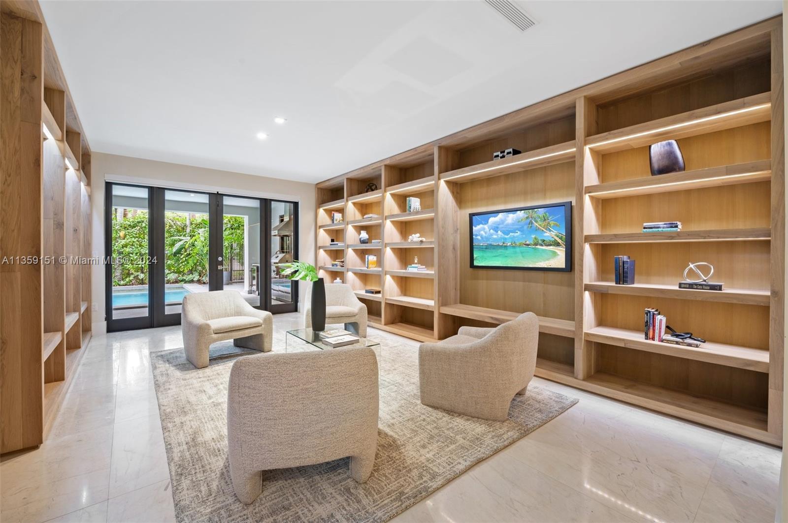 RESIDENCES AT VIZCAYA - Residential